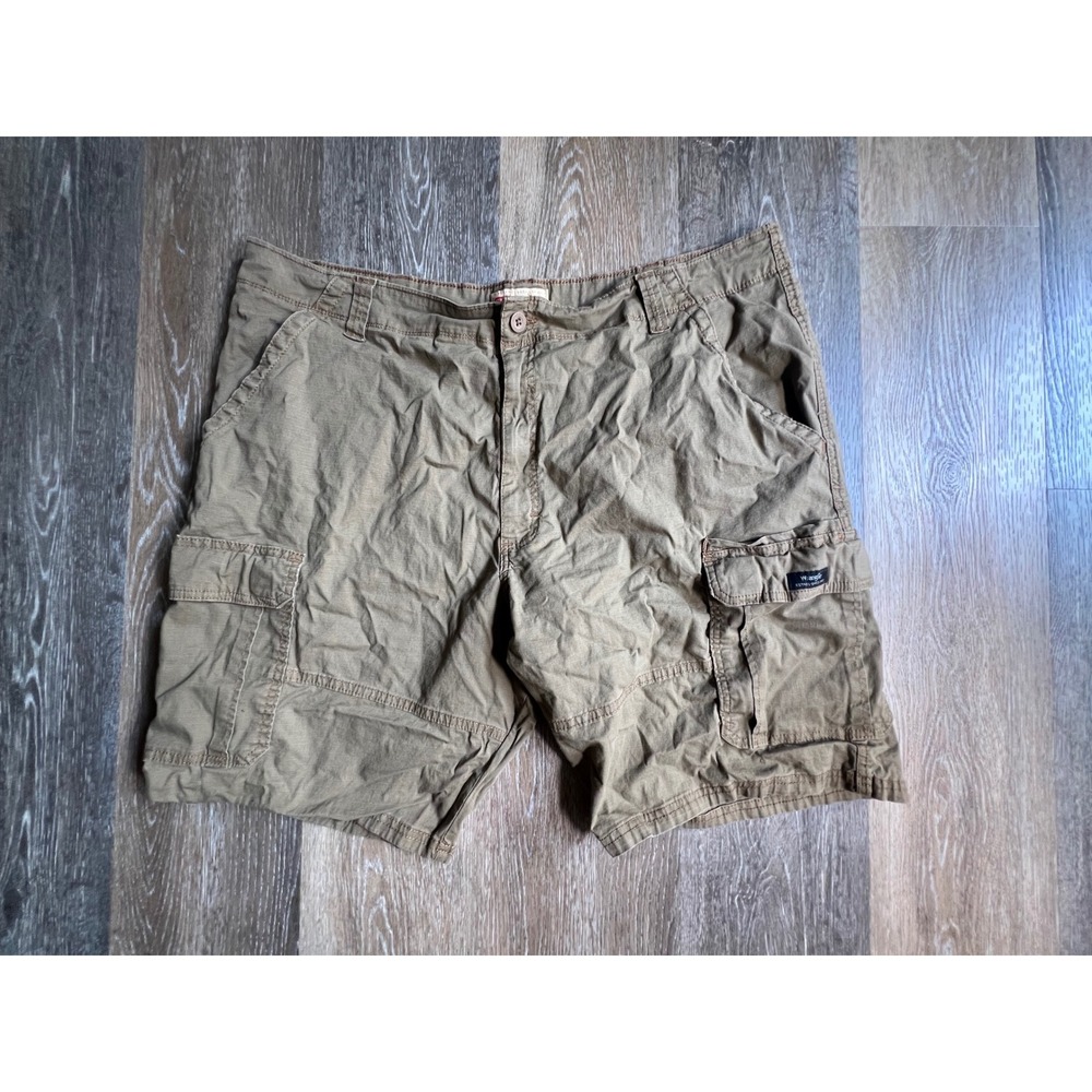 Wrangler Cargo Shorts Mens 42 Brown Relaxed Fit Cotton Blend Multi Pocket